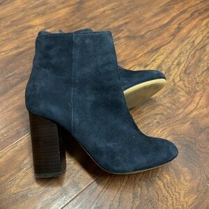 Aldo Blue  suede booties